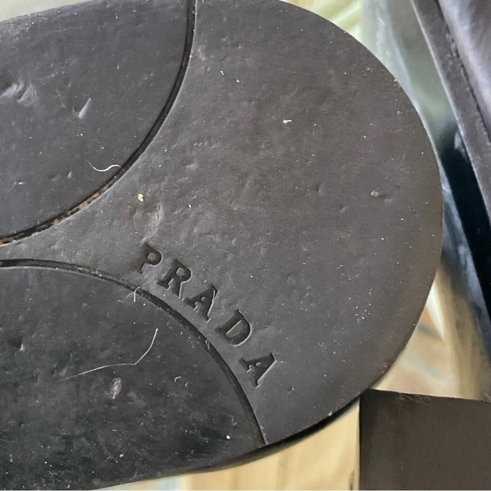 Prada Loafer, black, low heel, Classic! Great Condition! Size 38.5 / 8 - Picture 16 of 16